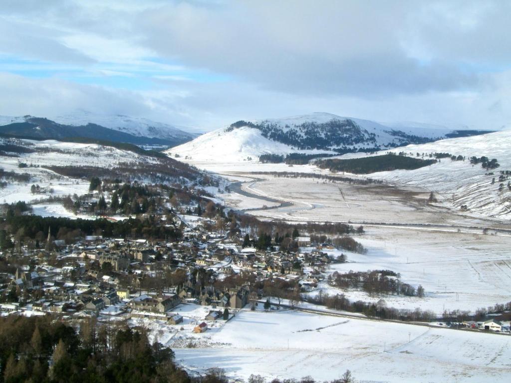 Braemar Youth Hostel エクステリア 写真