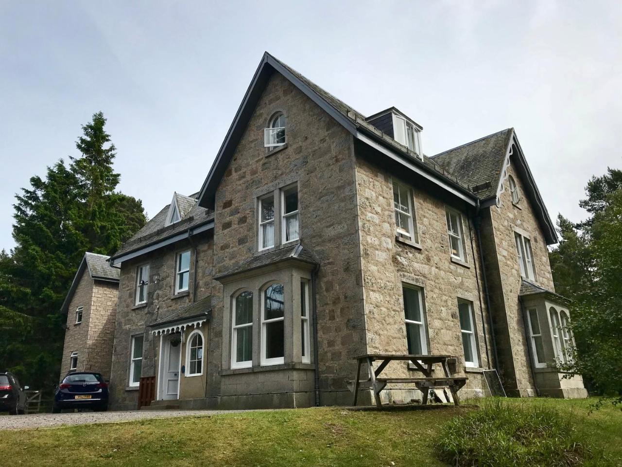 Braemar Youth Hostel エクステリア 写真